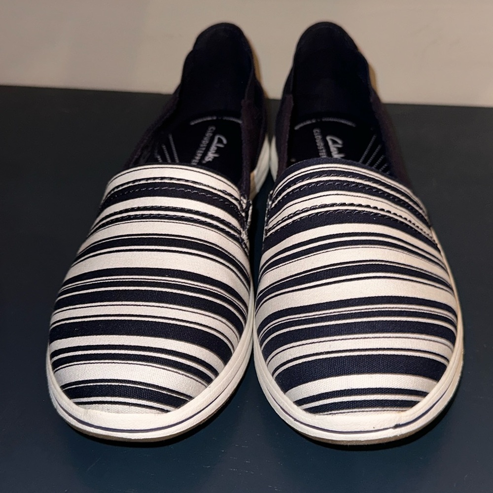 Clarks Women's Breeze Step Loafer Navy/White Canvas Shoes Size 9 M Brand New